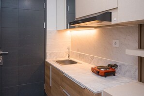 Appartamento Standard | Cucina privata | Pentole/stoviglie/utensili