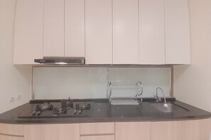 Refrigerador, utensilios de cocina