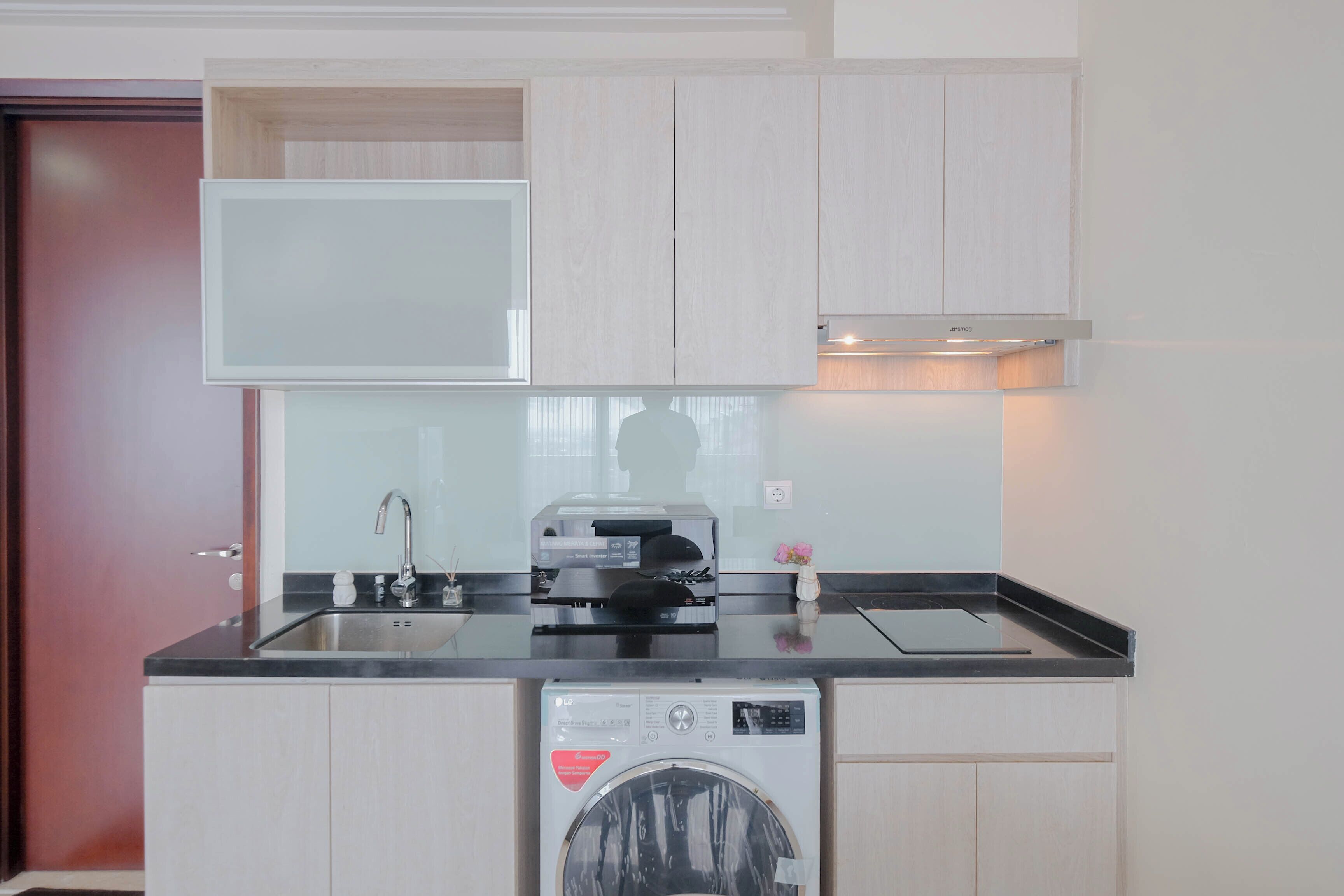 Standard Apartment | Private kitchen | Cookware/dishes/utensils