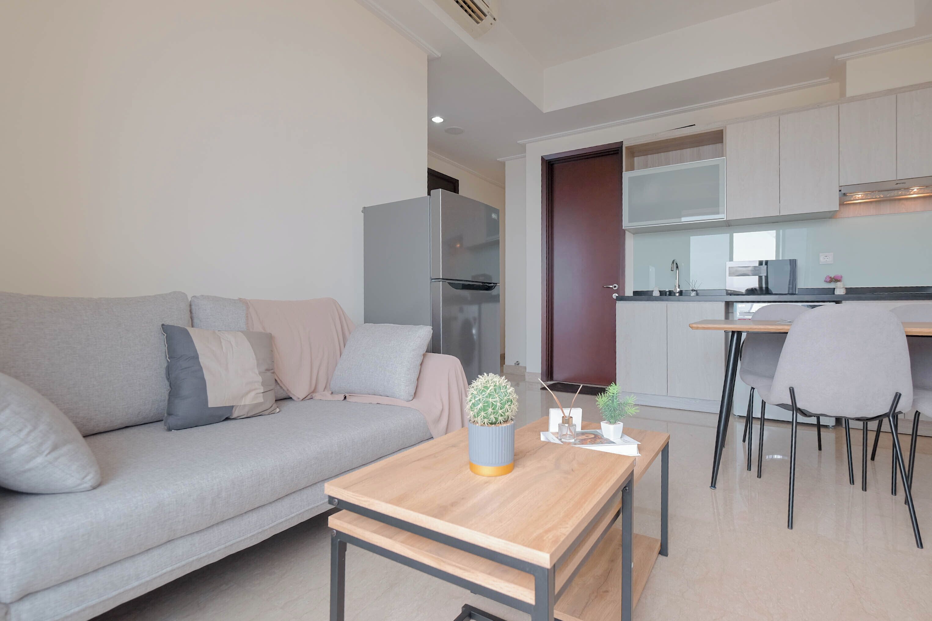 Standard Apartment | Living area