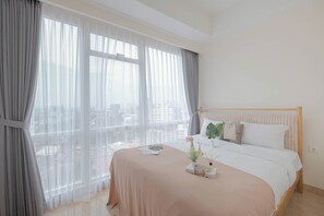 Standard Apartment - Solace 2Br Near Cikini Station At Menteng Park Apartment (Jakarta)
