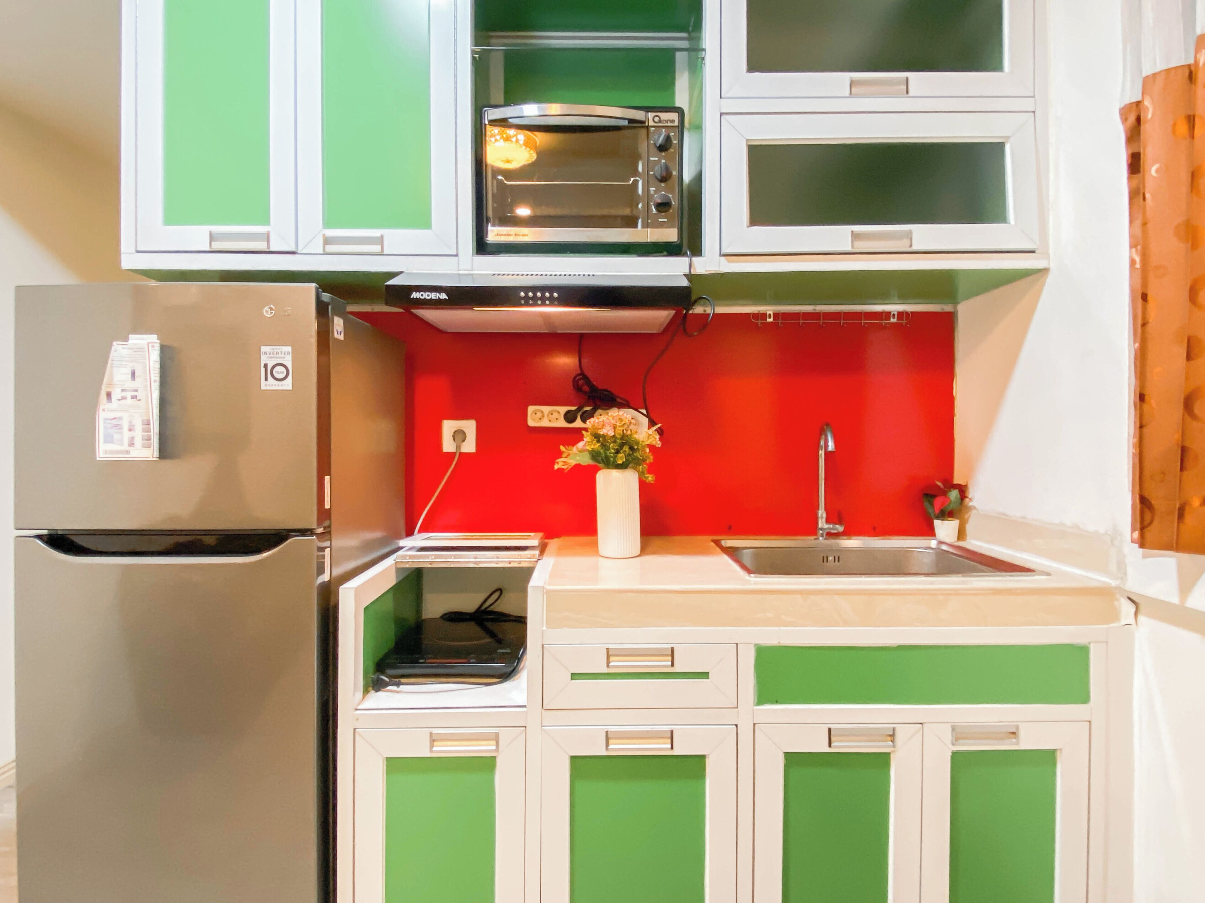 Standard Apartment | Private kitchen | Cookware/dishes/utensils