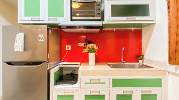 Standard-Apartment | Eigene Küche | Kochgeschirr/Geschirr/Besteck