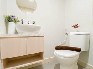Bathroom - White Accent Studio At Apartment Meikarta Near Paramadina University (Cikarang)