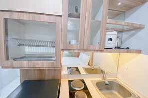 Appartamento Standard | Cucina privata | Pentole/stoviglie/utensili