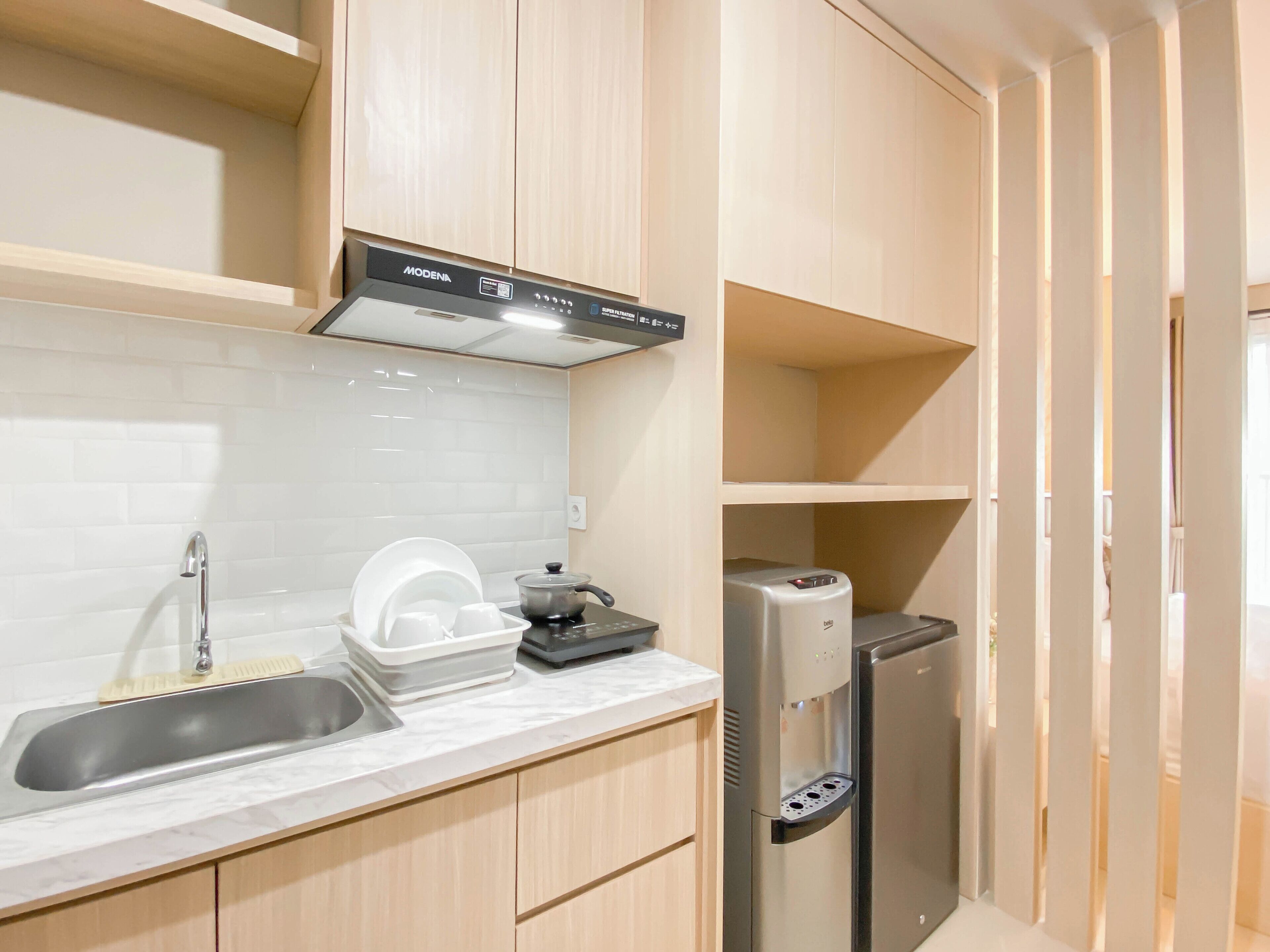 Standard Apartment | Private kitchen | Cookware/dishes/utensils