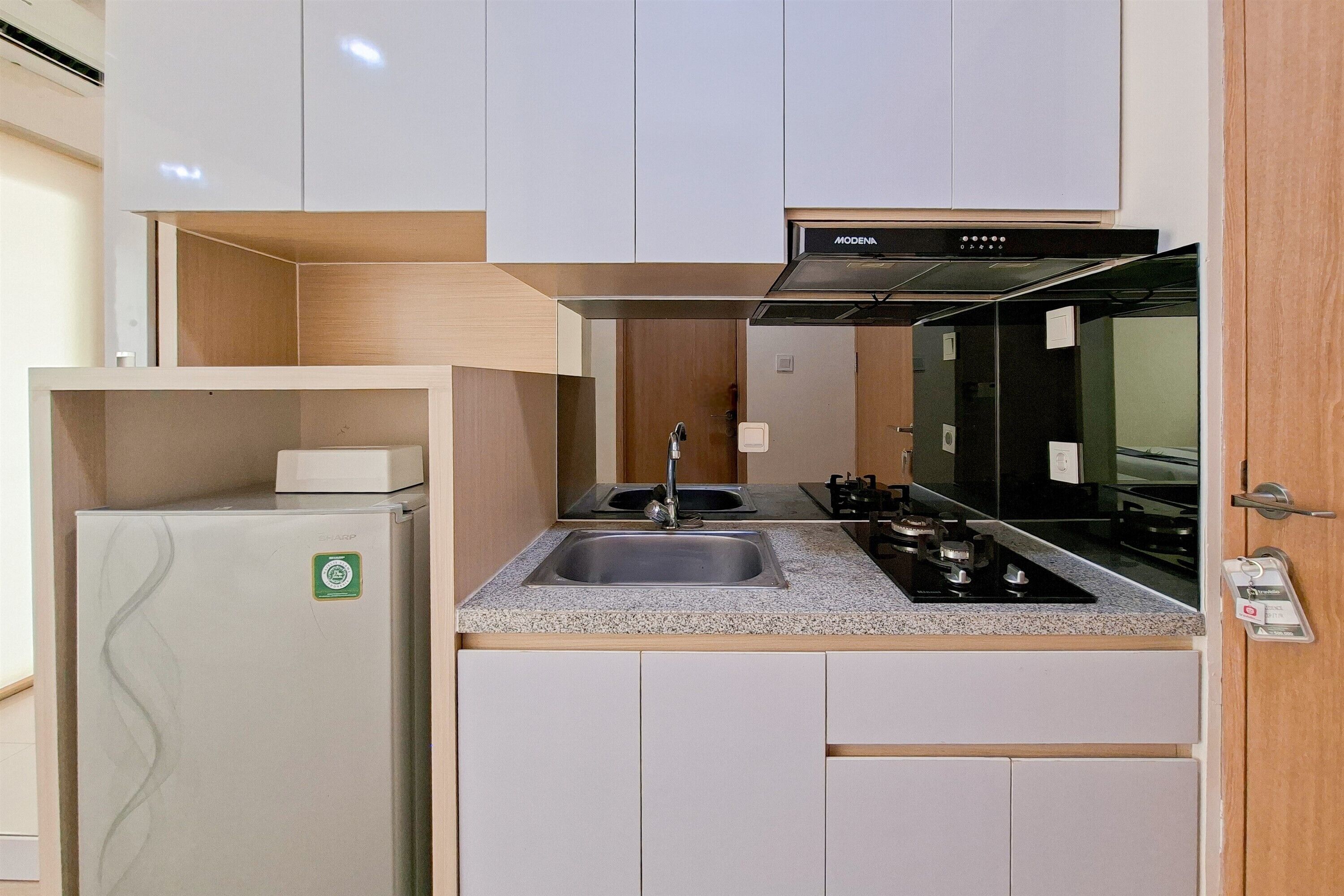 Standard Apartment | Private kitchen | Cookware/dishes/utensils