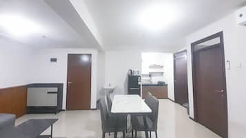 Appartement Standard | Restauration dans la chambre