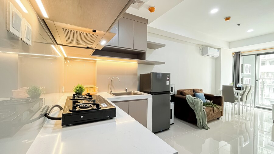 Serene Stay 2Br At Daan Mogot City Apartment