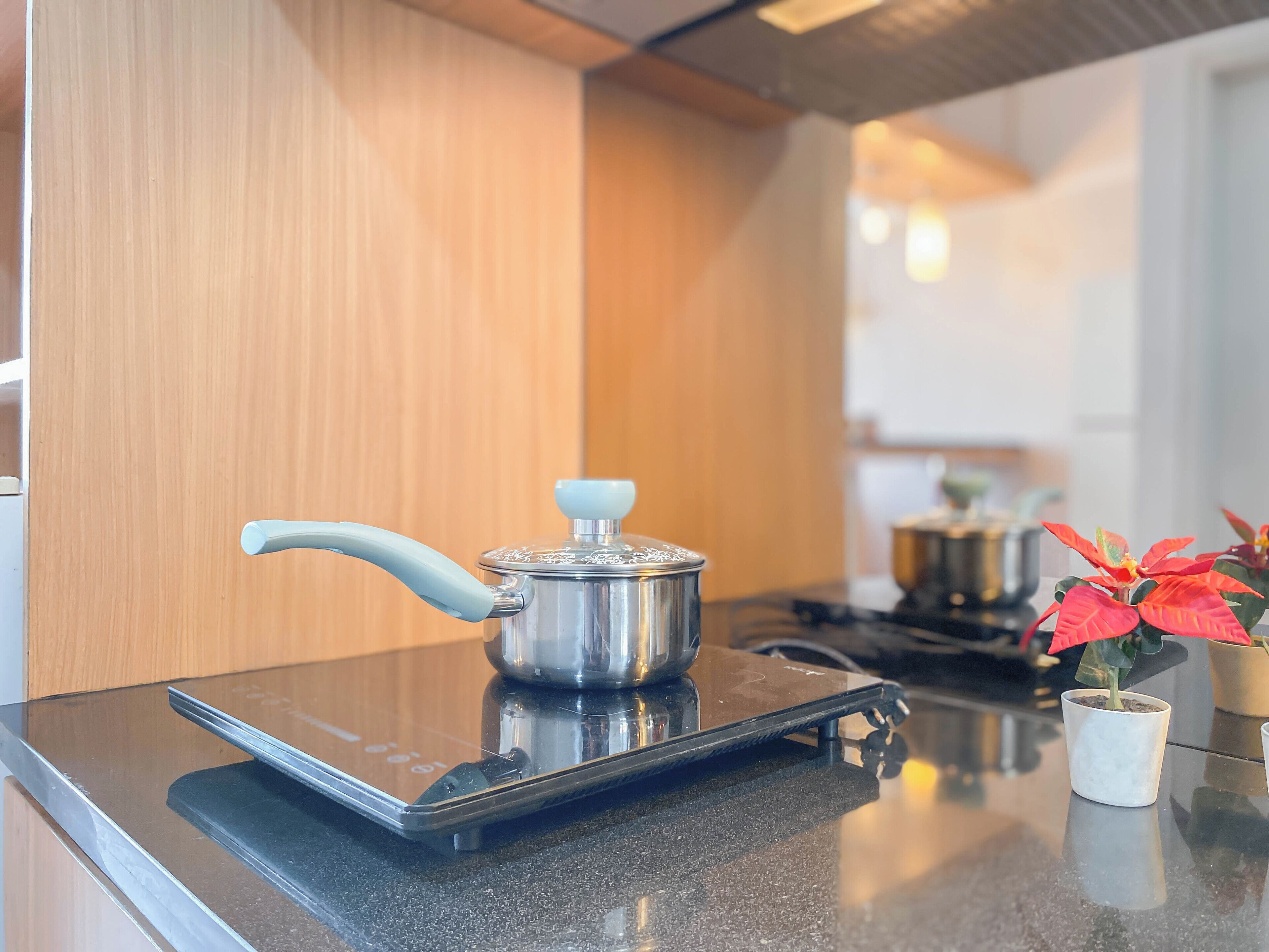 Apartemen Standar | Dapur pribadi | Peralatan masak/sendok-piring