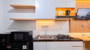 Căn hộ Tiêu chuẩn | Bếp riêng | Dụng cụ nấu nướng/bát dĩa/dao nĩa 