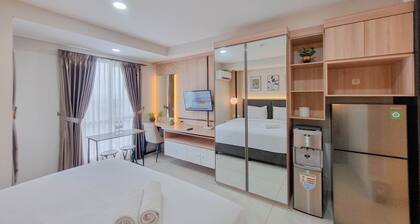 Modern Studio Near Ambarrukmo Plaza At Barsa City Apartment