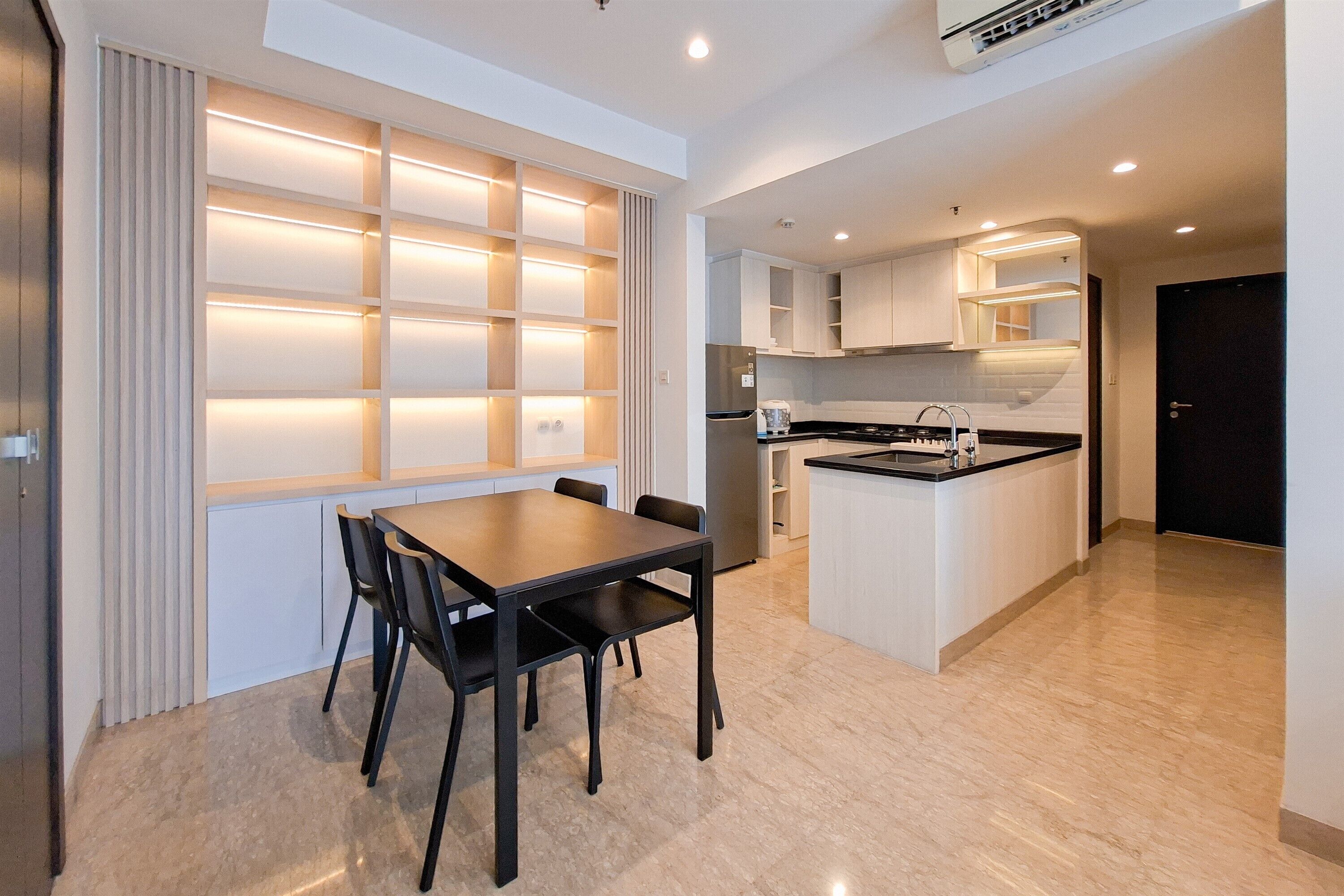 標準公寓 | 房內用餐區