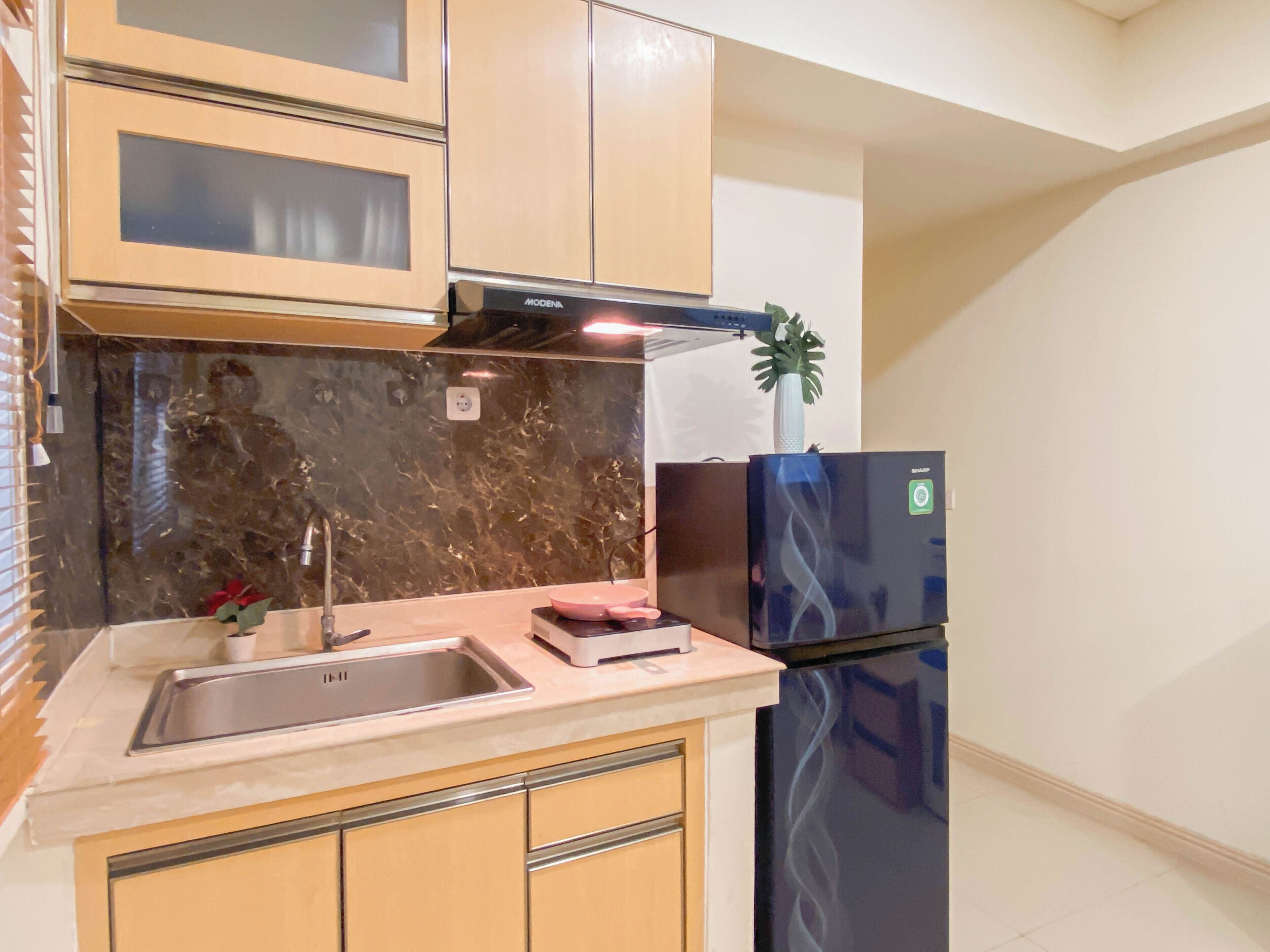 Standard Apartment | Private kitchen | Cookware/dishes/utensils
