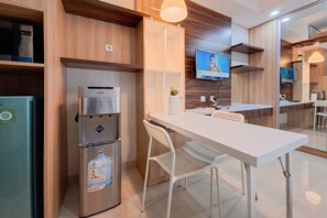 Apartemen Standar | Makan di kamar