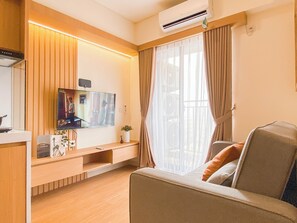 Living area - Scandinavian Minimalist 2Br At Meikarta Apartment (Cikarang)