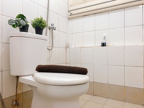 Standard-Apartment | Badezimmer