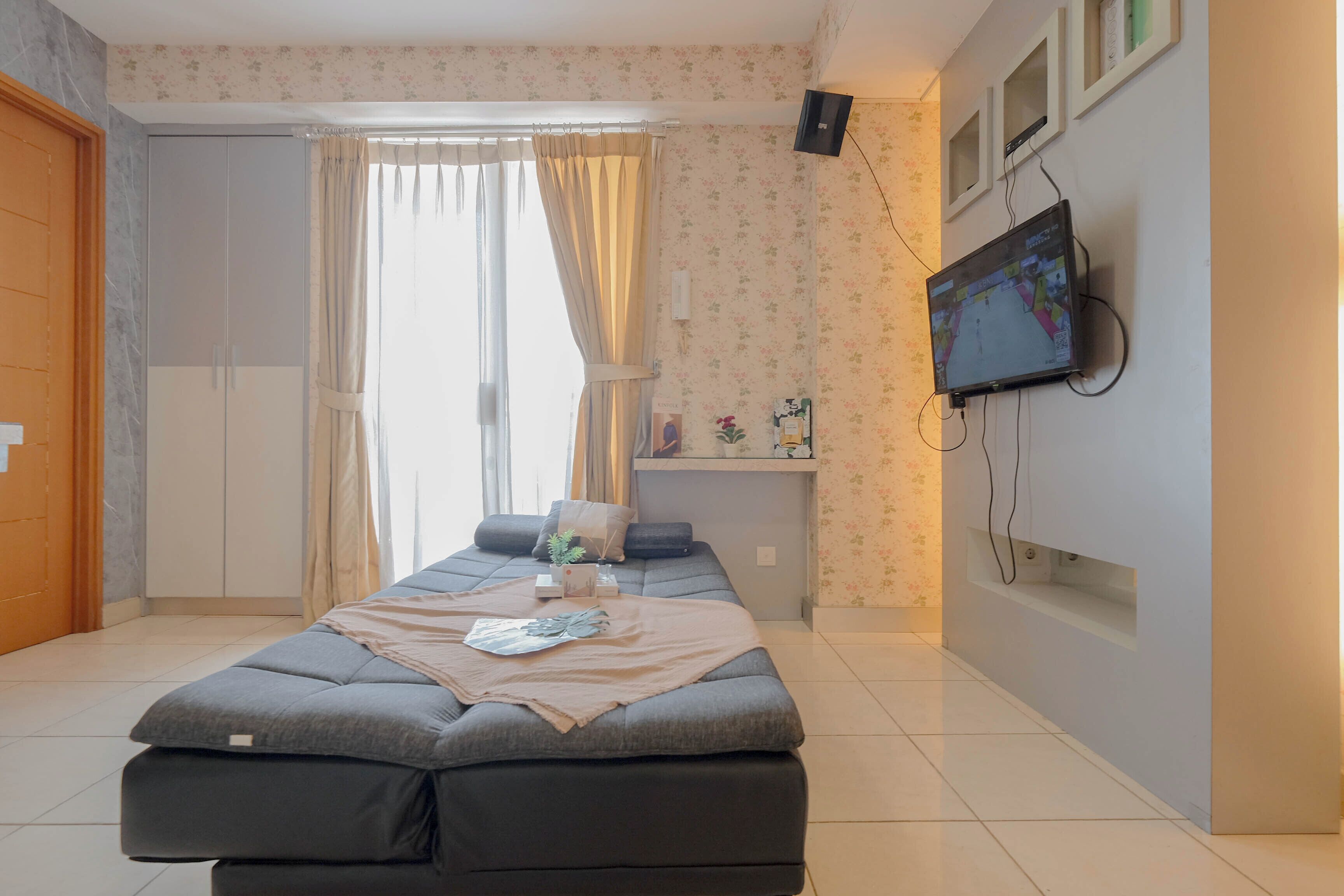 Standard Apartment | Living area