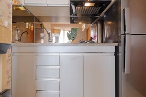 Standard Apartment | Private kitchen | Cookware/dishes/utensils - 2Br Apartment Connected To Mall At Cinere Bellevue Suites (Depok)