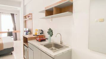 Standard-Apartment | Eigene Küche | Kochgeschirr/Geschirr/Besteck