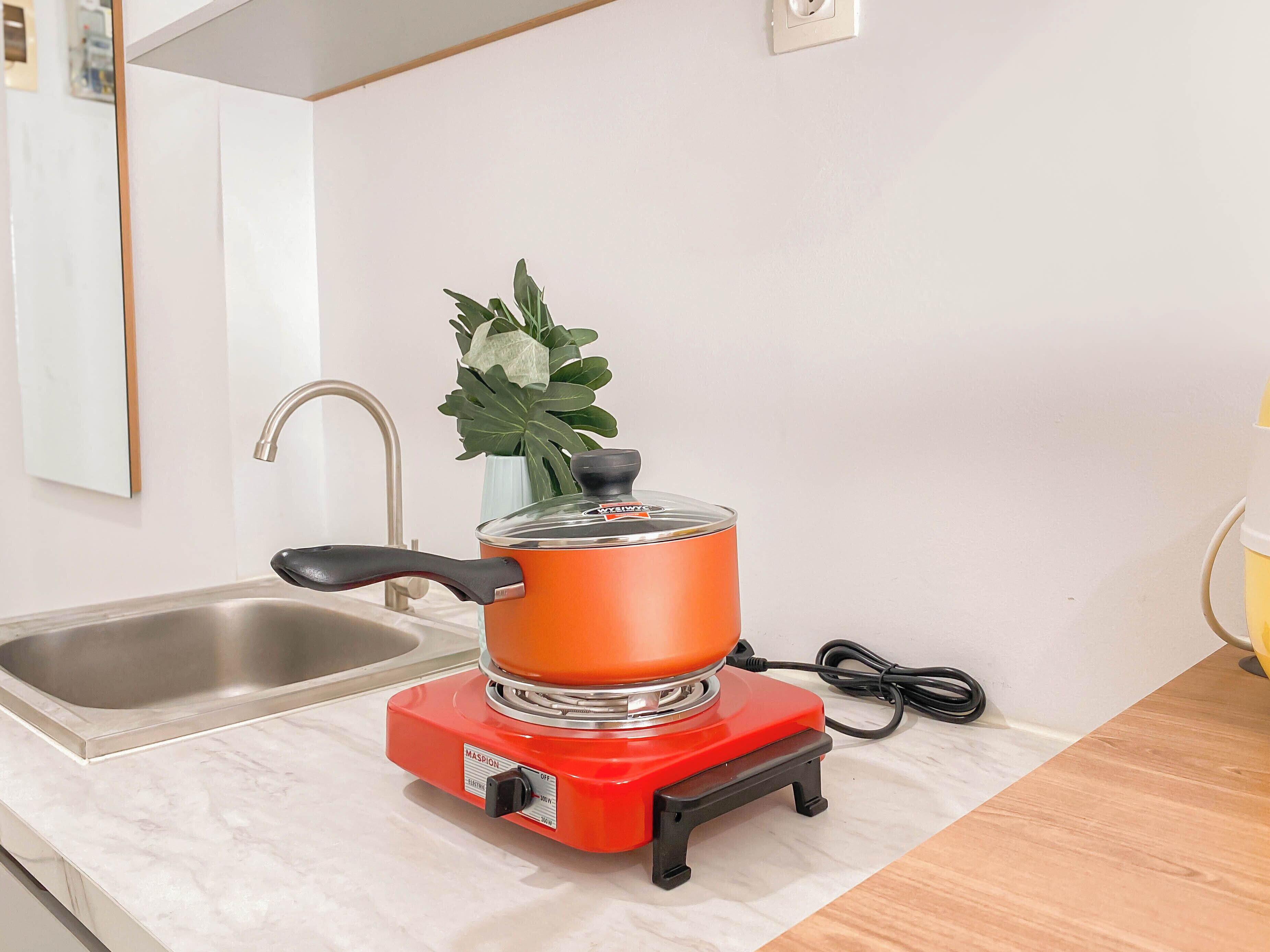 Apartemen Standar | Dapur pribadi | Peralatan masak/sendok-piring