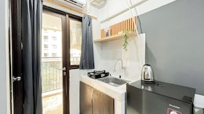 Căn hộ | Bếp riêng | Tủ lạnh, bếp nấu, dụng cụ nấu nướng/bát dĩa/dao nĩa