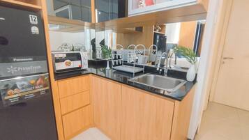 Appartement | Cuisine privée | Réfrigérateur, micro-ondes, cuiseur de riz