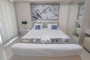 Interior - Spacious And Modern Studio At Tanglin Supermall Mansion Apartment (Surabaya)
