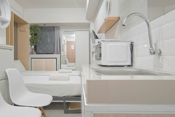 Apartment - Small Studio (No Kitchen) Apartment At Bandaraya - Tallasa City Makassar (Makassar)