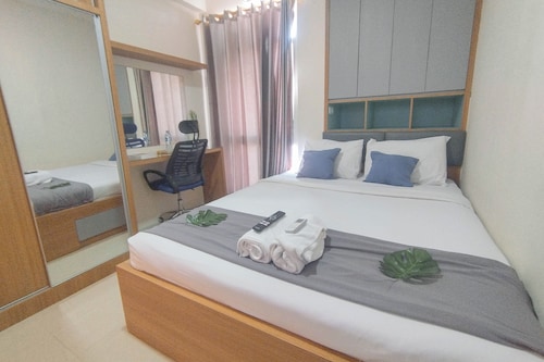 Modern Look Studio Near Iph School At Bale Hinggil Apartment