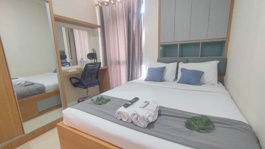 Modern Look Studio Near Iph School At Bale Hinggil Apartment