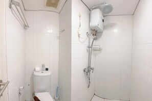 Apartment | Bathroom - Pure Nest Studio At Candiland Apartment (Semarang)