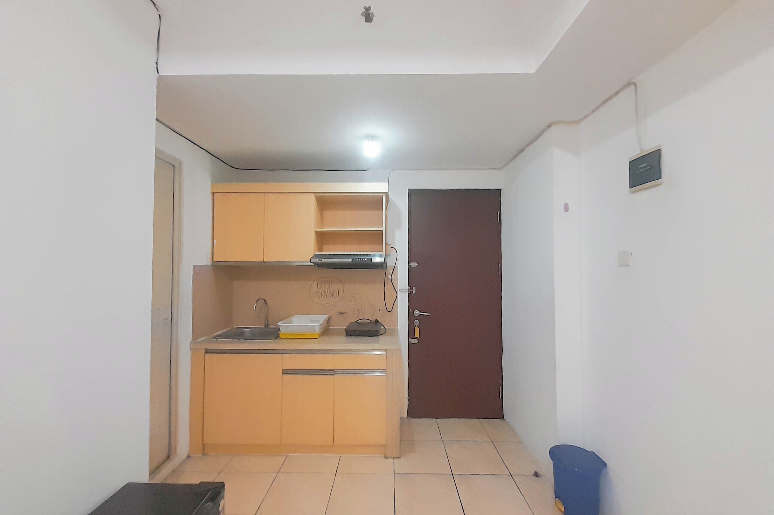 Apartment | Private kitchen | Fridge, stovetop, cookware/dishes/utensils