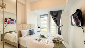 Apartment | Minibar - Small Minimalist Studio Apartment At Tokyo Riverside Pik 2 (Teluknaga)