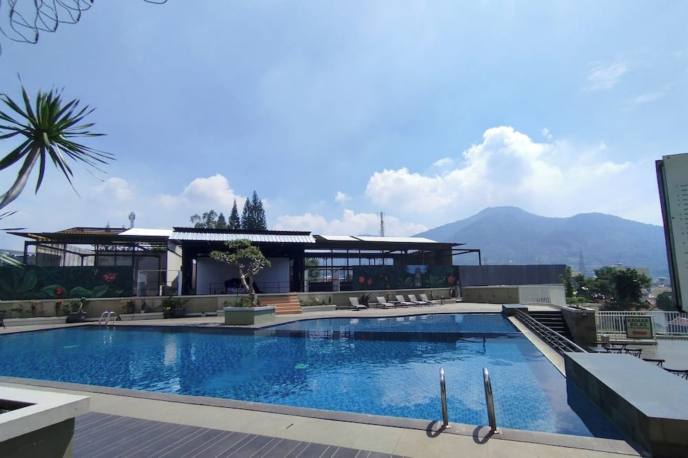 Simple Look 2Br Apartment Near Universities At Skyland City Jatinangor