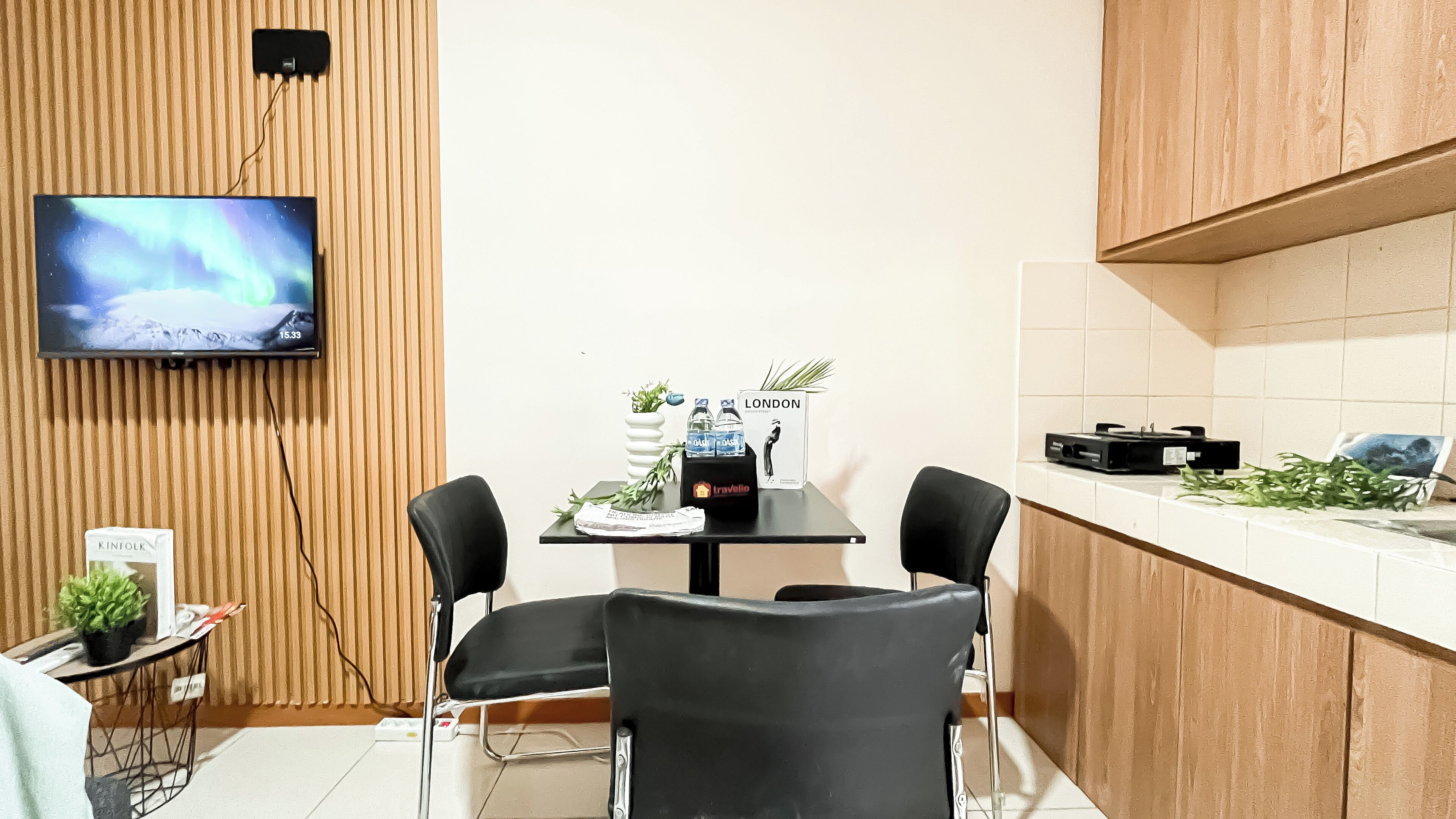 Apartment | Eigene Küche | Kühlschrank, Herdplatte, Kochgeschirr/Geschirr/Besteck