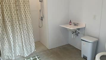 Shower, toilet paper