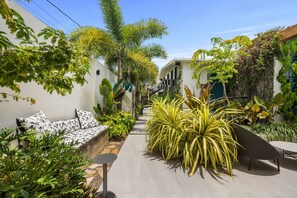 Villa | 1 bedroom, Internet - Oceanfront Escape in Puerto Rico Exclusive Pool (San Juan)