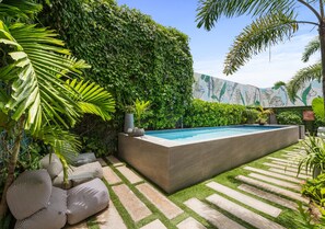 Villa - Oceanfront Escape in Puerto Rico Exclusive Pool (San Juan)