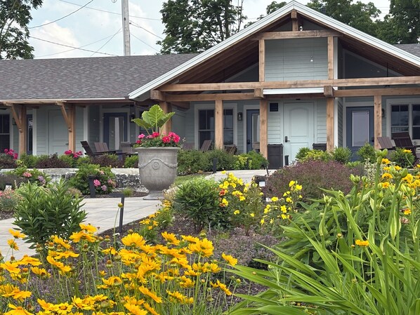 المنشأة من الخارج