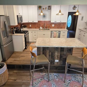 Microwave, oven, stovetop, dishwasher