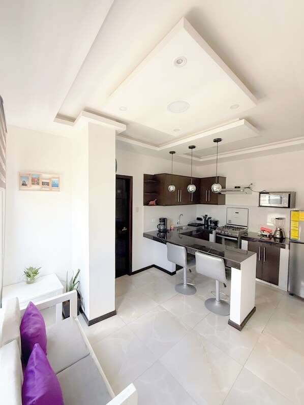 Microwave, oven