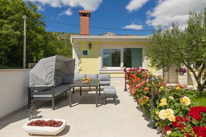 Holiday Home Maslina Close to Beaches