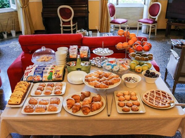 Desayuno buffet incluido todos los días 