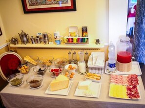 Petit déjeuner buffet compris tous les jours