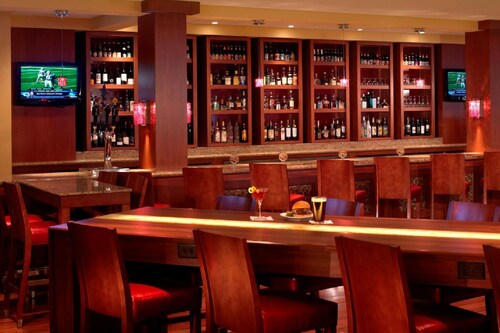 Charming 160-bedroom hotel with AC, fitness room in lovely Cleveland
