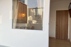 Room - Ease @ Sathorn Hostel and Co-working Space (Bangkok)