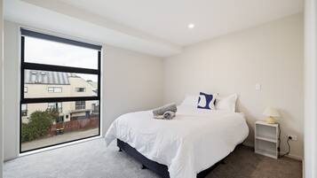 Townhome, 3 Bedrooms | Iron/ironing board, free WiFi