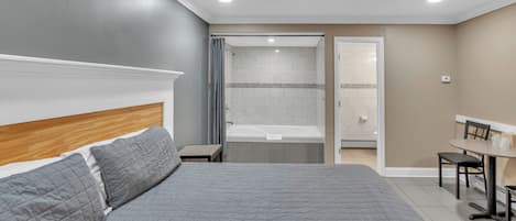 Honeymoon Room | Free WiFi