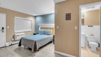 Honeymoon Single Room | Free WiFi